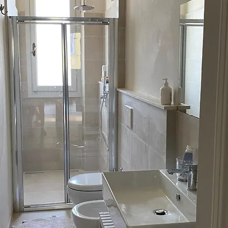 Appartement Sirtori 24 Up 2 *